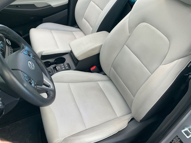 Hyundai Tucson 2.0 CRDi Mild-Hybrid Premium 4WD 2019 – снимка 30