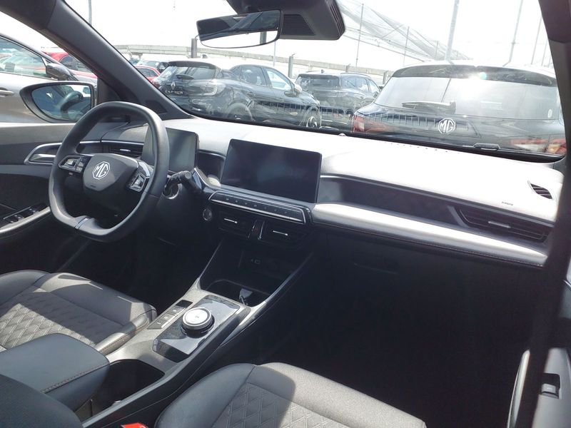 MG 3 1.5 Hybrid+ Luxury — zdjęcie 11