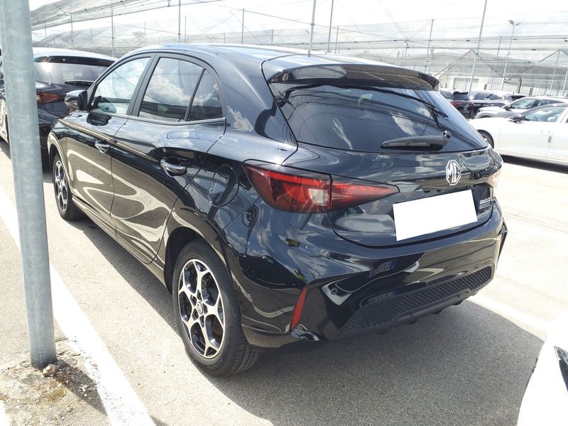 MG 3 1.5 Hybrid+ Luxury — zdjęcie 3