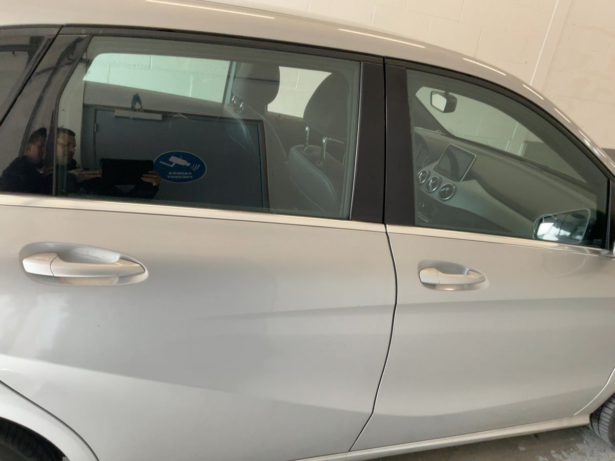 Mercedes-Benz B-Klasse 2015 — photo 11