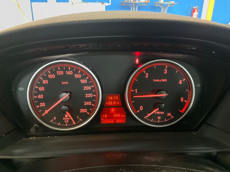 BMW 5er 520d — zdjęcie 4