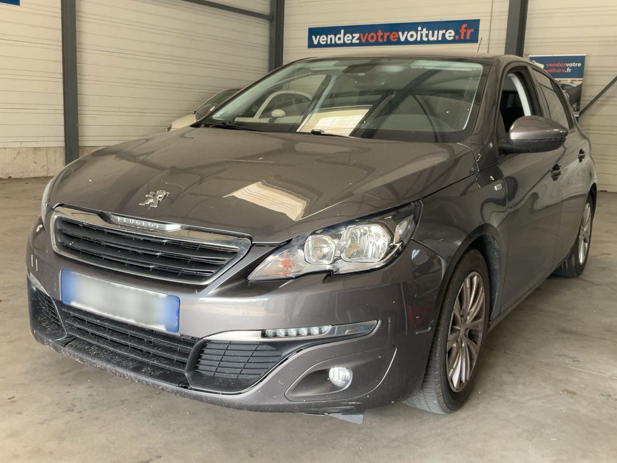 Peugeot 308 2016 — photo 1