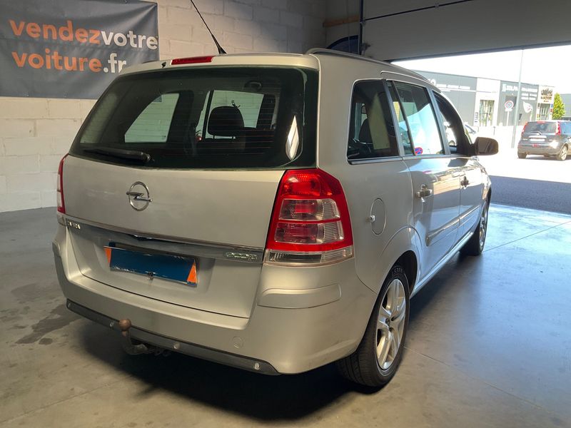 Opel Zafira 1.7 CDTI Enjoy — zdjęcie 2