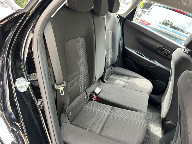 Hyundai Bayon 1.0 T-GDI Mild-Hybrid Select 2WD — zdjęcie 13