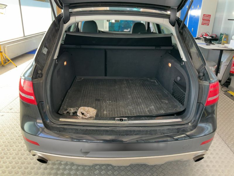 Audi A4 Allroad 2.0 TFSI — zdjęcie 10