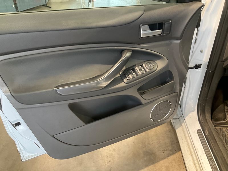 Ford Kuga 2.0 TDCi Titanium 2011 – снимка 26