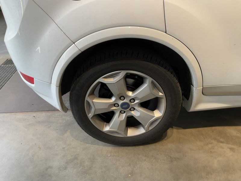 Ford Kuga 2.0 TDCi Titanium 2011 – снимка 9