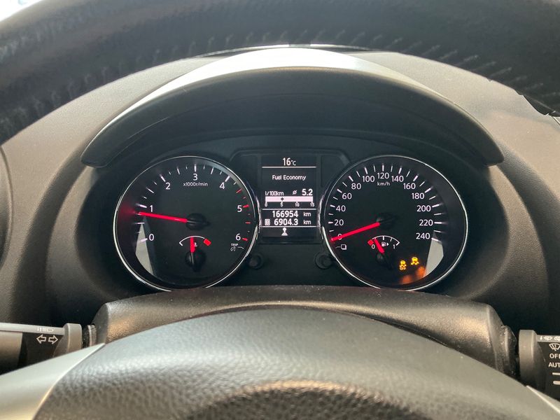 Nissan Qashqai 1.5 Turbodiesel Tekna — zdjęcie 13