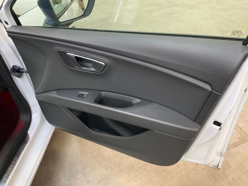 Seat Leon 1.2 TSI Connect 2016 – снимка 27