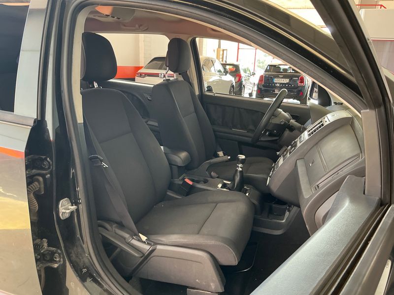 Dodge Journey 2.0 CRD SE — zdjęcie 3