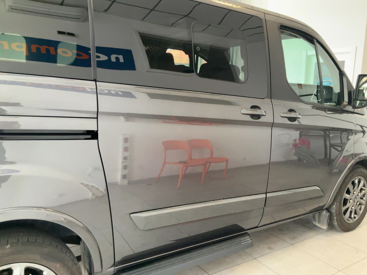Ford Tourneo 2022 — photo 11