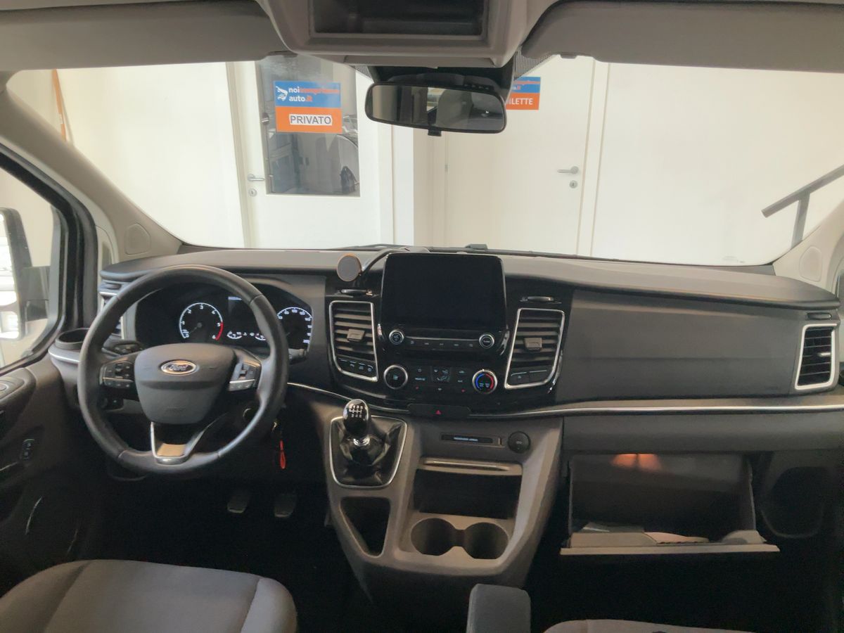 Ford Tourneo 2022 — photo 18