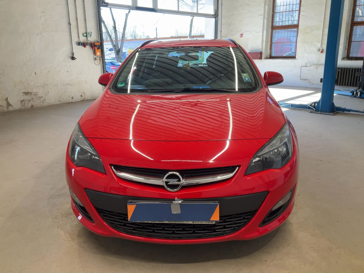 Opel Astra 2016 — photo 15