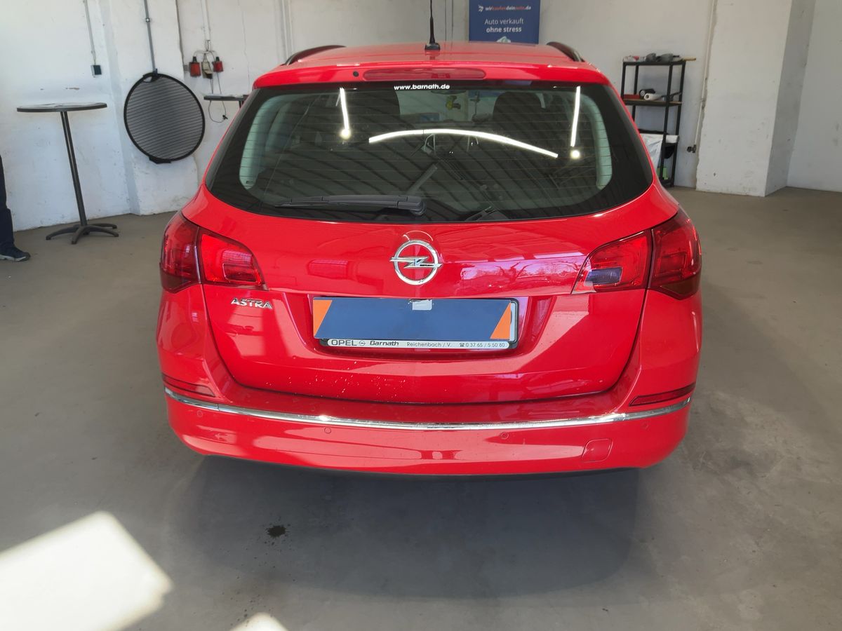 Opel Astra 2016 — photo 8
