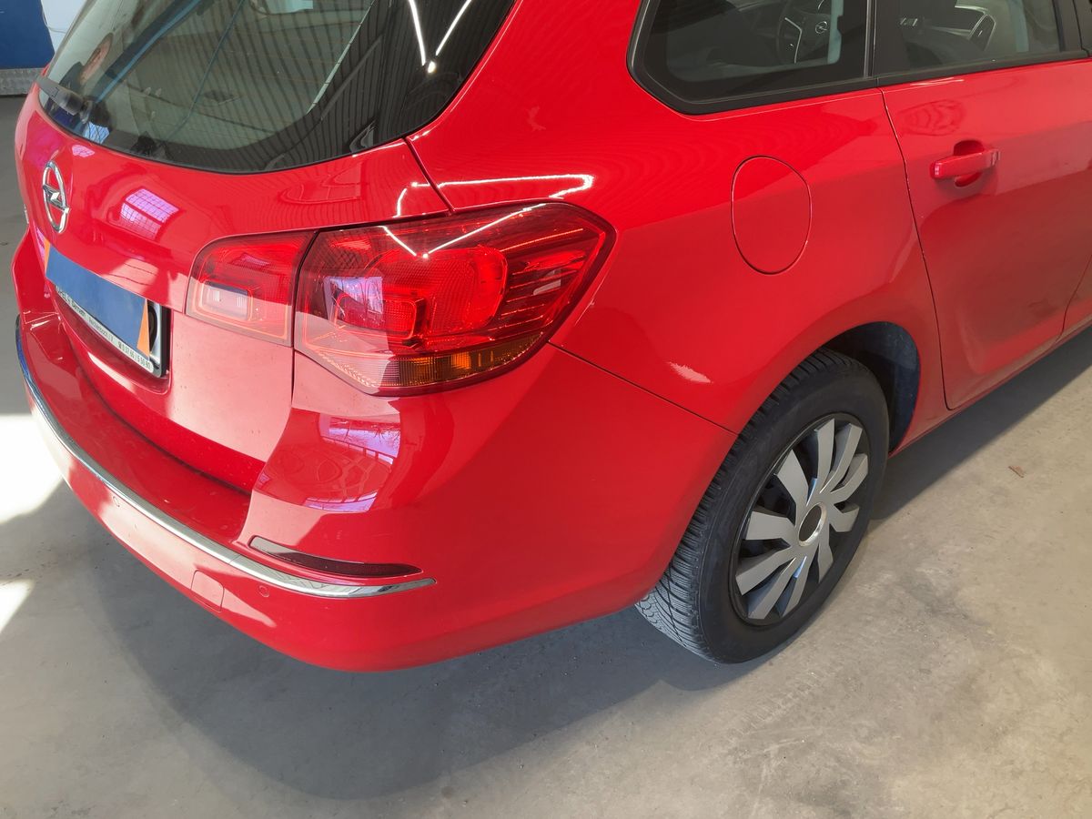 Opel Astra 2016 — photo 9