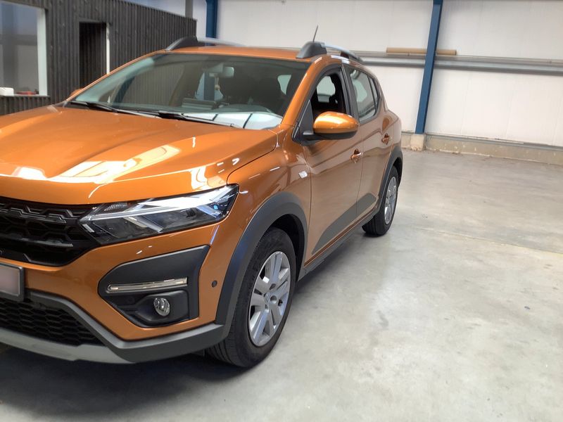 Dacia Sandero 1.0 TCe Stepway Comfort — zdjęcie 2