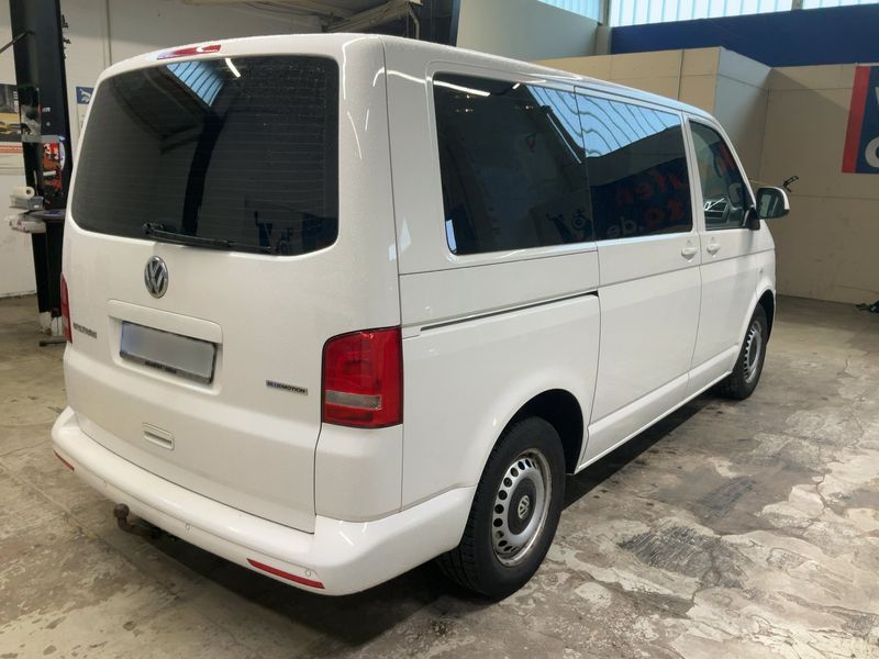 Volkswagen T5 Multivan 2.0 TDI BlueMotion Tech — zdjęcie 6
