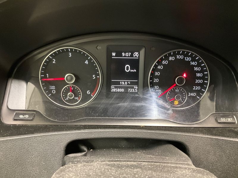 Volkswagen T5 Multivan 2.0 TDI BlueMotion Tech — zdjęcie 14