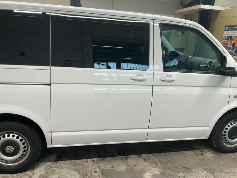 Volkswagen T5 Multivan 2.0 TDI BlueMotion Tech — zdjęcie 7