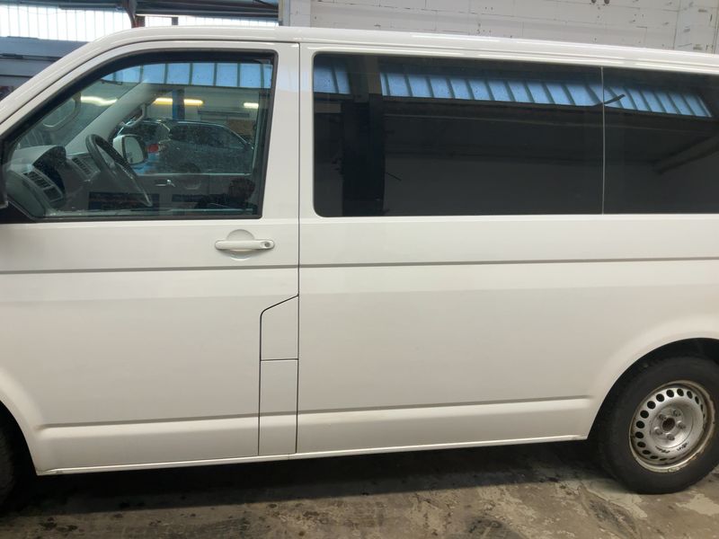Volkswagen T5 Multivan 2.0 TDI BlueMotion Tech — zdjęcie 4