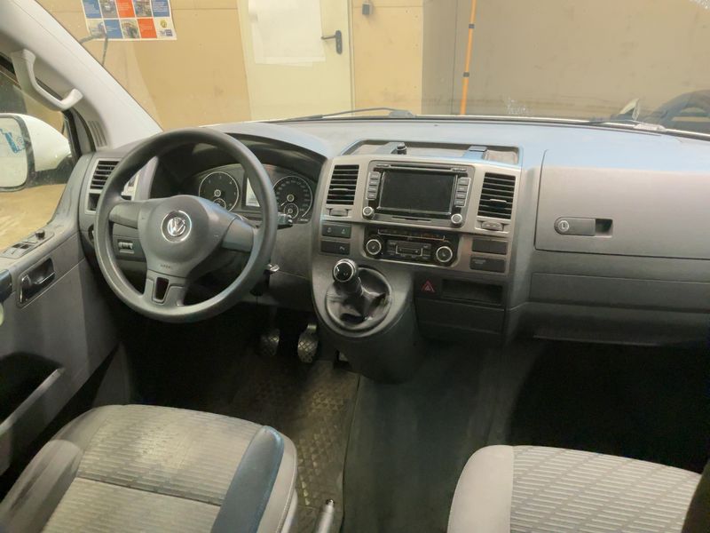 Volkswagen T5 Multivan 2.0 TDI BlueMotion Tech — zdjęcie 13