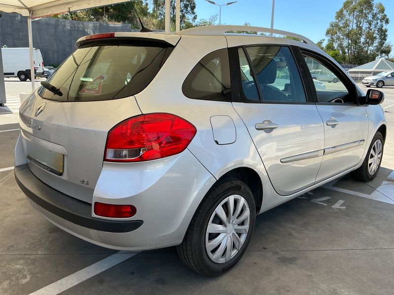 Renault Clio 1.5 dCi Expression 2011 – снимка 8