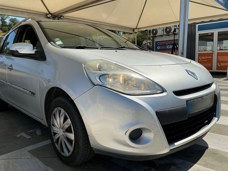 Renault Clio 1.5 dCi Expression 2011 – снимка 12