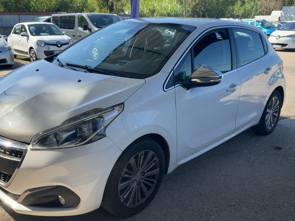 Peugeot 208 1.2 VTi Allure