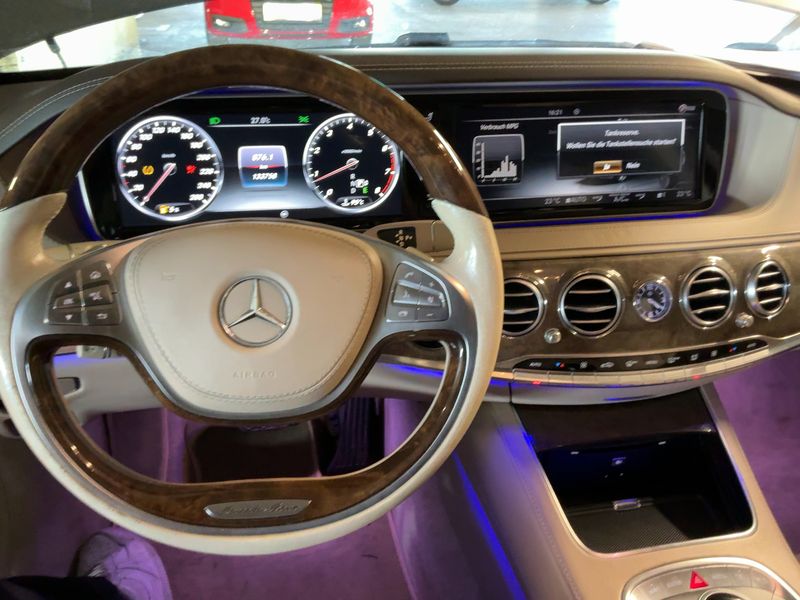 Mercedes-Benz S-Klasse S 500 L 4Matic — zdjęcie 12