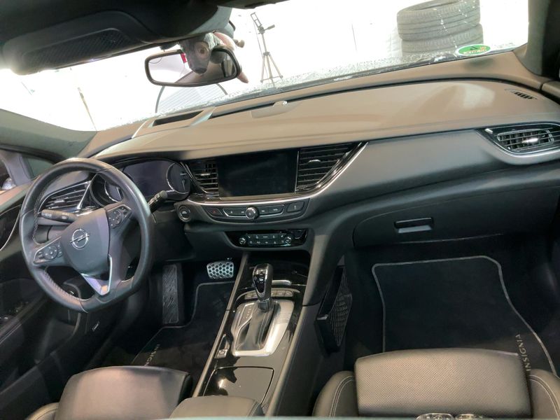 Opel Insignia Country Tourer 2.0 CDTI Basis 4x4 — zdjęcie 12