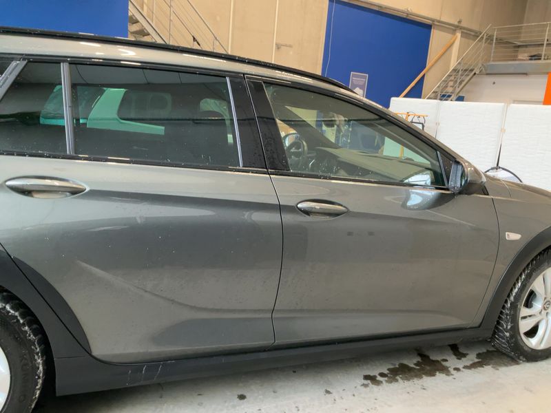 Opel Insignia Country Tourer 2.0 CDTI Basis 4x4 — zdjęcie 7