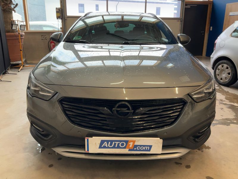 Opel Insignia Country Tourer 2.0 CDTI Basis 4x4 — zdjęcie 9
