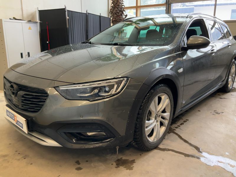 Opel Insignia Country Tourer 2.0 CDTI Basis 4x4 — zdjęcie 2