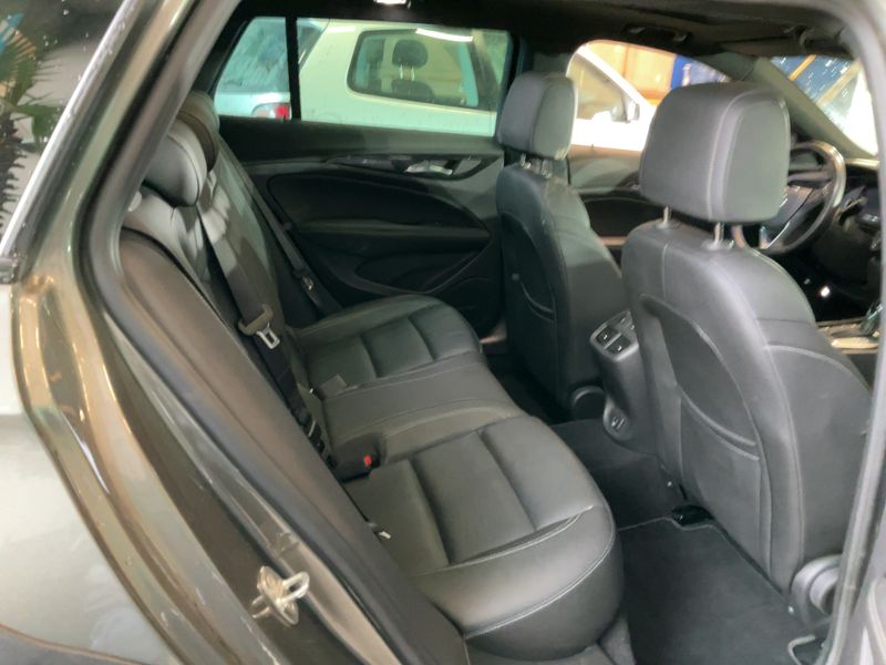 Opel Insignia Country Tourer 2.0 CDTI Basis 4x4 — zdjęcie 14