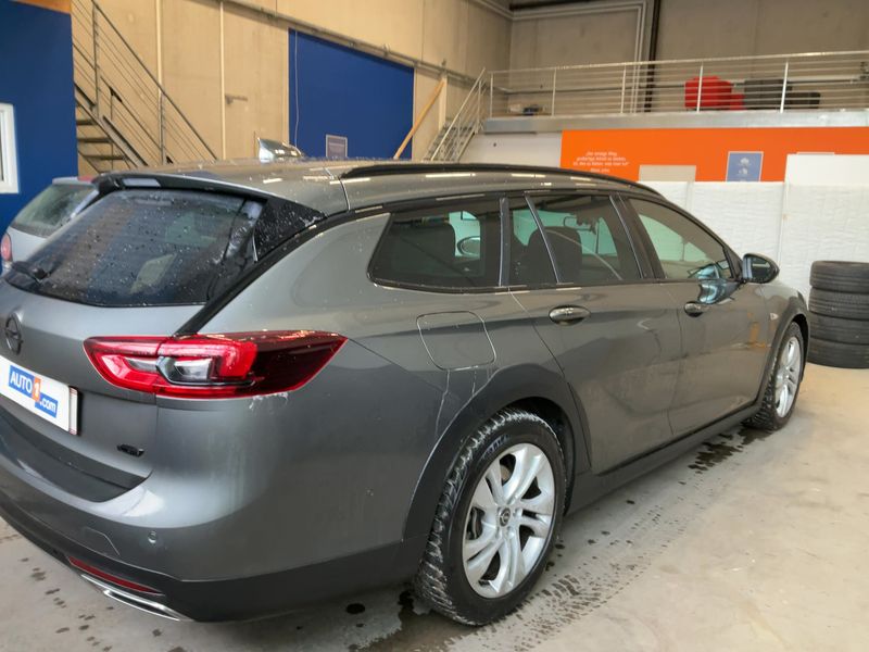 Opel Insignia Country Tourer 2.0 CDTI Basis 4x4 — zdjęcie 6