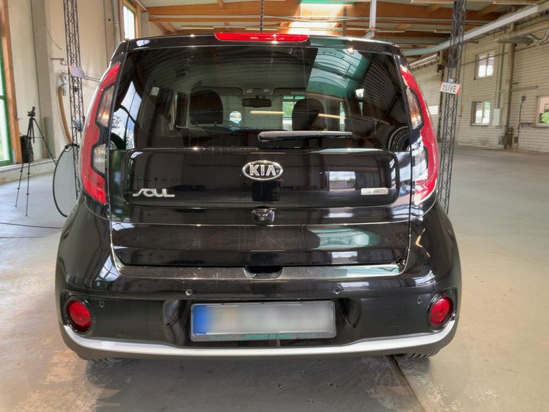 Kia Soul electric drive 81 kW EV — zdjęcie 5