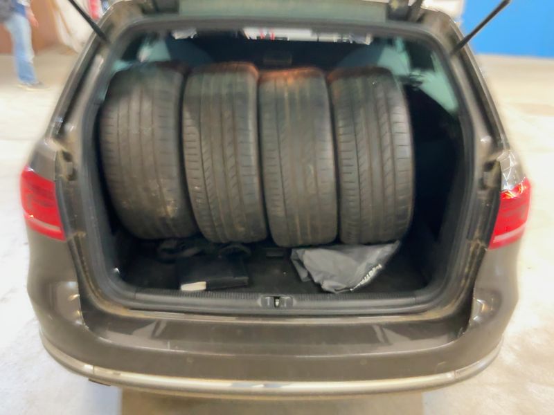 Volkswagen Passat 2.0 TDI Exclusive BlueMotion Tech — zdjęcie 10