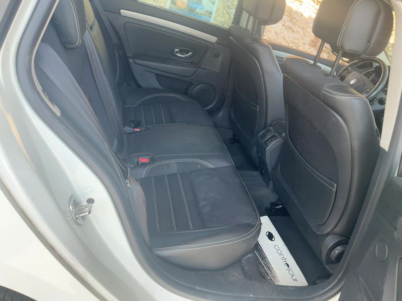 Renault Laguna 1.5 dCi Limited — zdjęcie 14