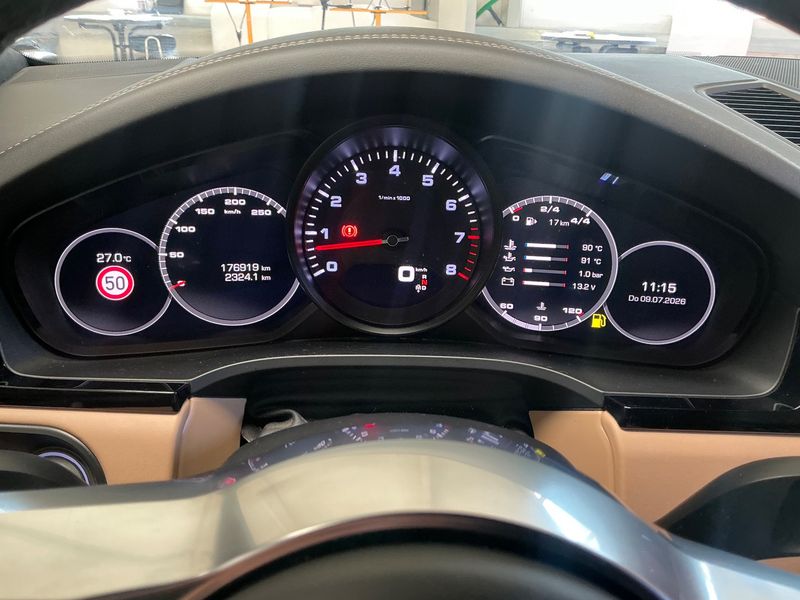 Porsche Cayenne 3.0 — zdjęcie 13