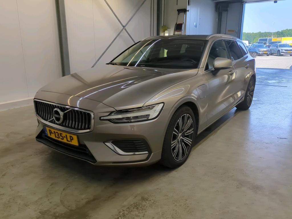 Volvo V60 2022
