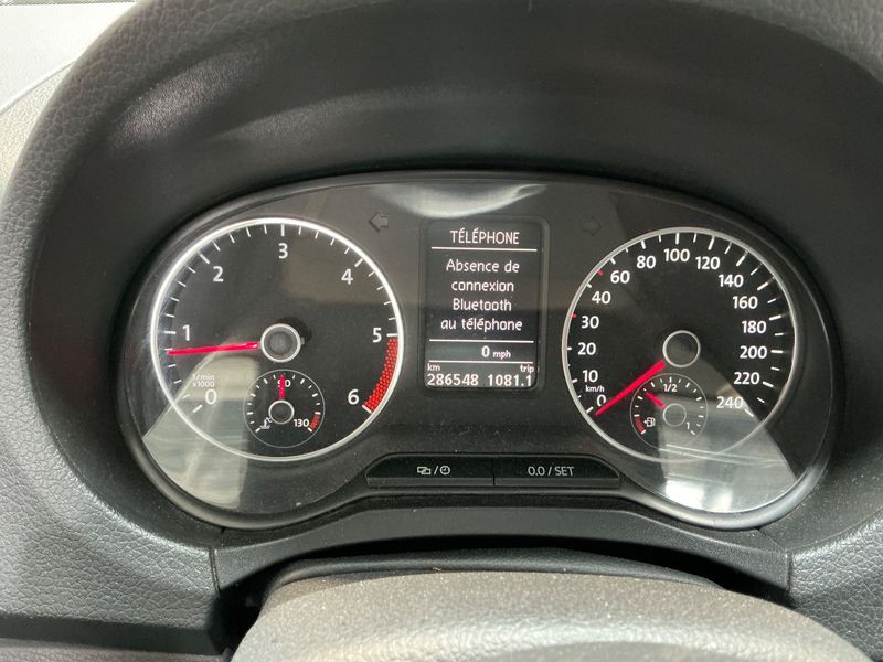 Volkswagen Amarok 2.0 TDI Highline DoubleCab 4Motion — zdjęcie 13