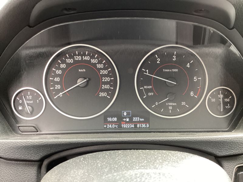 BMW 3er 318d — zdjęcie 13
