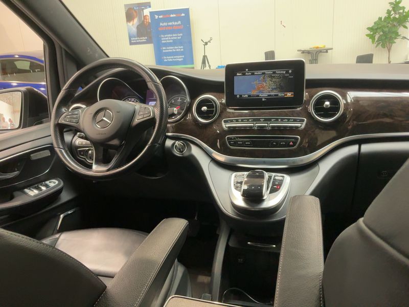 Mercedes-Benz V-Klasse V 250 d extralang BlueTEC Avantgarde Edition — zdjęcie 12