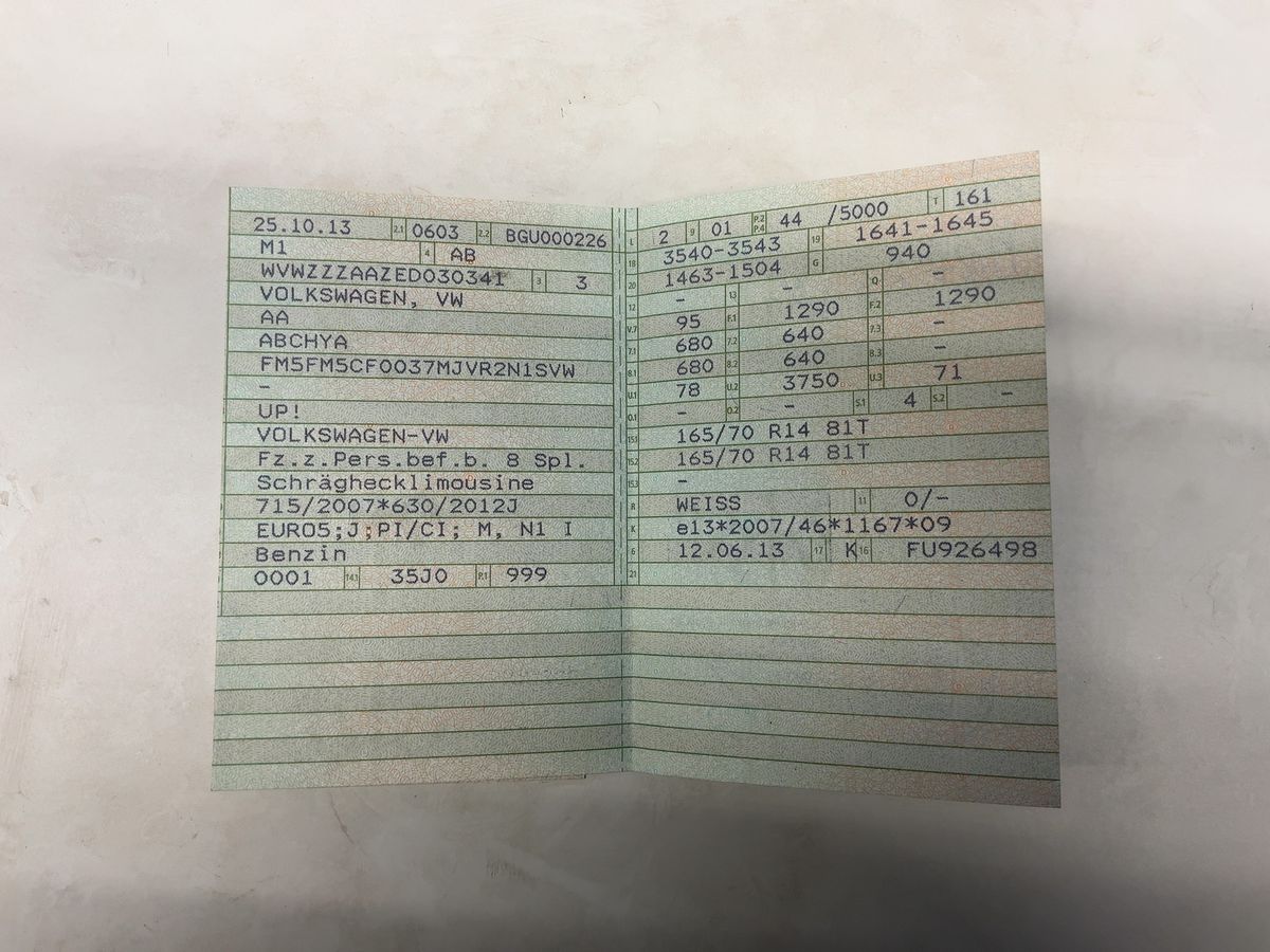 Volkswagen up! 1.0 High up! BlueMotion Tech