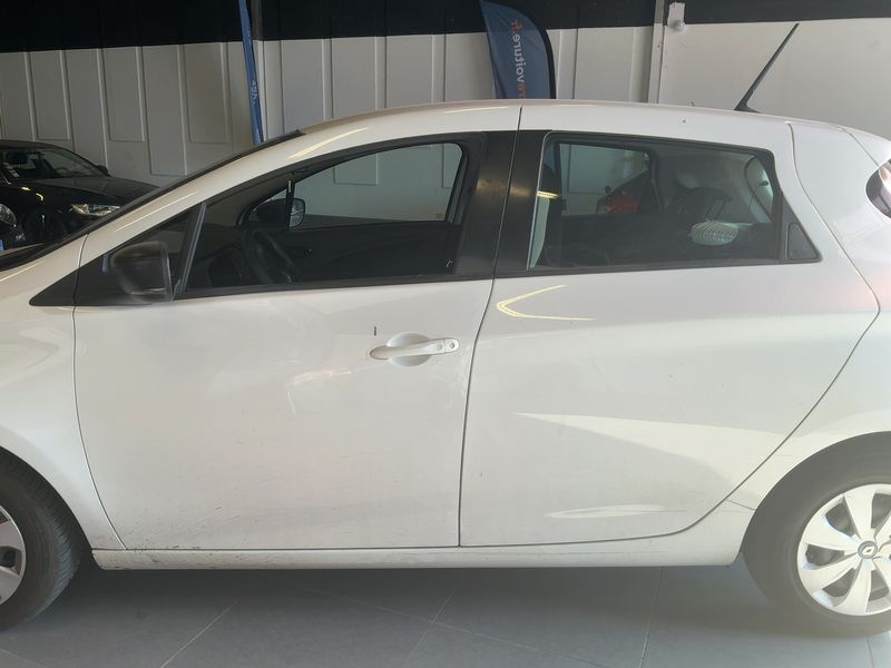 Renault Zoe electric drive 51 kW Life — zdjęcie 4