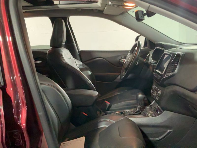 Jeep Cherokee 3.2 V6 Limited 4WD — zdjęcie 11