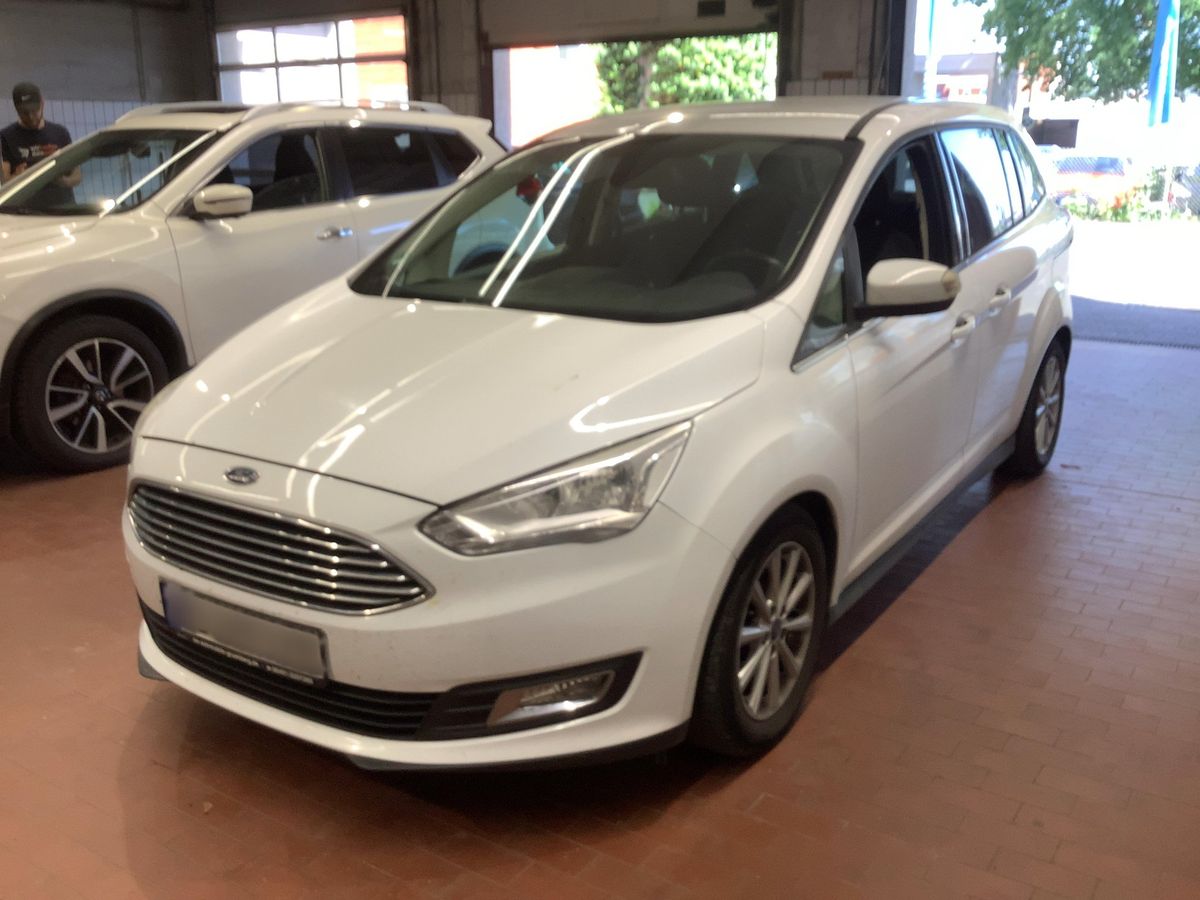 Ford Grand 2016