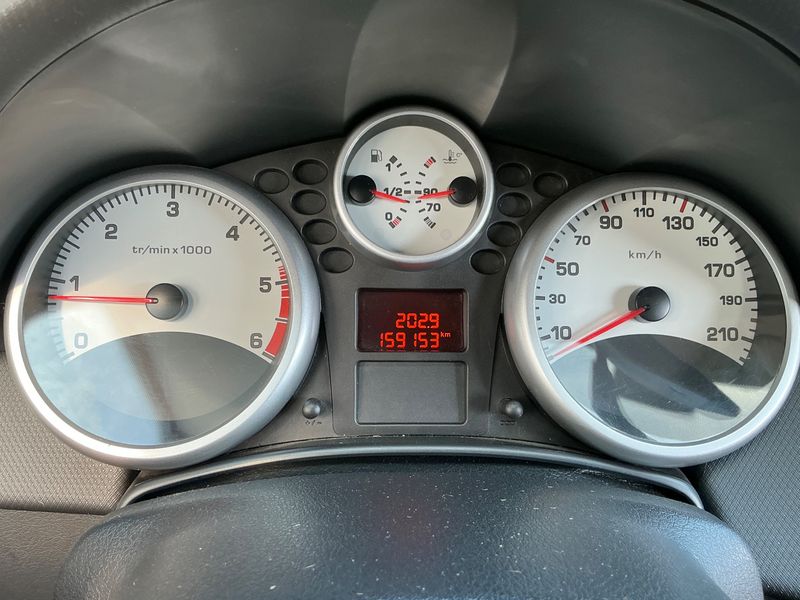 Peugeot 207 1.6 HDi Urban Move — zdjęcie 4