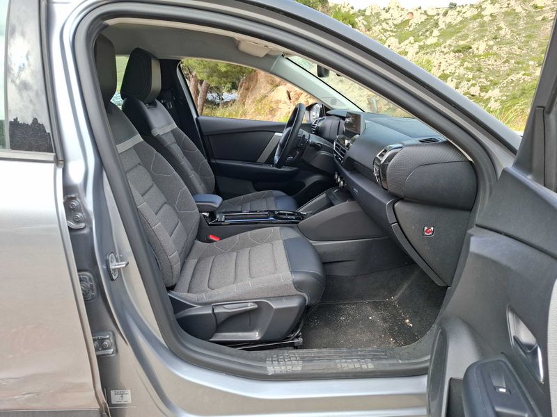 Citroen C4 1.2 PureTech Feel Pack — zdjęcie 10