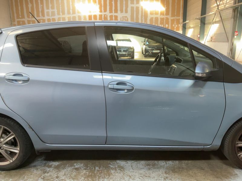 Toyota Yaris 1.4 D-4D Style — zdjęcie 7